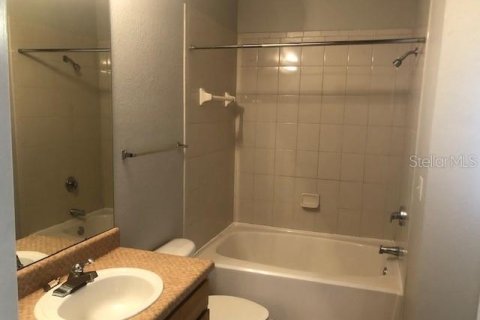 Condo in Tampa, Florida, 2 bedrooms № 2225918 - photo 19