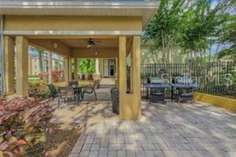 Condo in Tampa, Florida, 2 bedrooms № 2225918 - photo 8