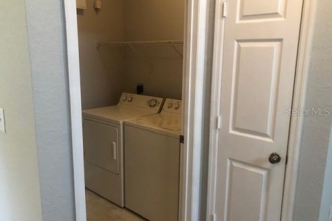 Condo in Tampa, Florida, 2 bedrooms № 2225918 - photo 21
