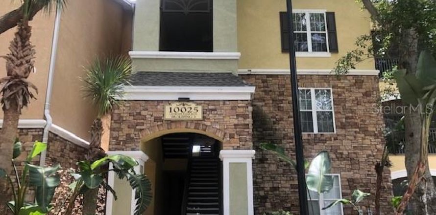 Condo in Tampa, Florida, 2 bedrooms № 2225918