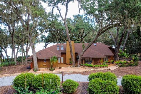 Villa ou maison à Melrose, Floride 6 chambres, 713.77 m2 № 2360304