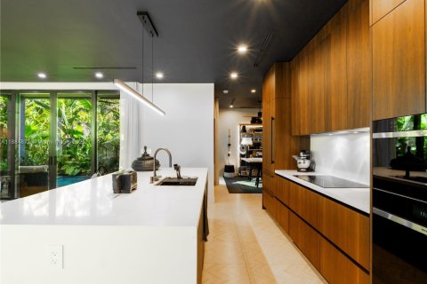 Купить кондоминиум в Майами, Флорида 4 спальни, 247.58м2, № 1932818 - фото 9