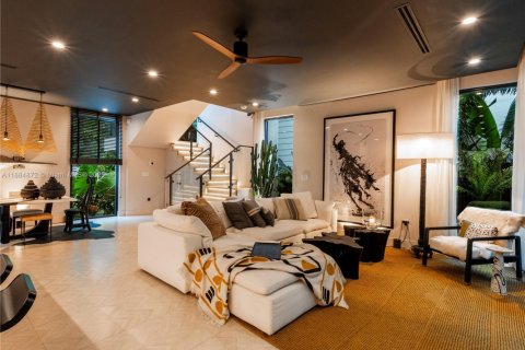 Купить кондоминиум в Майами, Флорида 4 спальни, 247.58м2, № 1932818 - фото 12