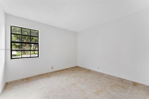 Apartment in Boca Raton, Florida 3 bedrooms, 109.44 sq.m. № 2058535 - photo 16