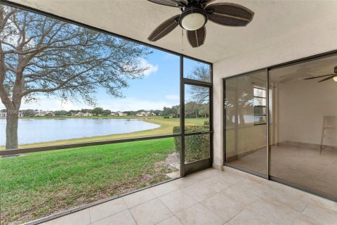 Apartment in Boca Raton, Florida 3 bedrooms, 109.44 sq.m. № 2058535 - photo 9