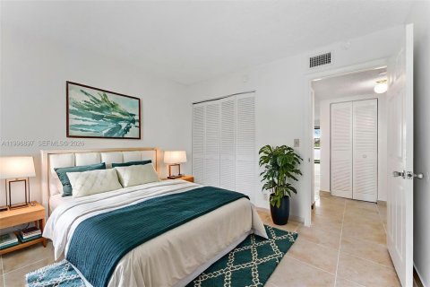 Apartment in Boca Raton, Florida 3 bedrooms, 109.44 sq.m. № 2058535 - photo 14