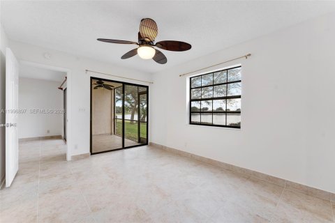Apartment in Boca Raton, Florida 3 bedrooms, 109.44 sq.m. № 2058535 - photo 23