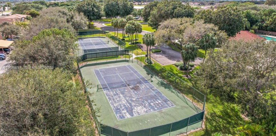 Apartment in Boca Raton, Florida 3 bedrooms, 109.44 sq.m. № 2058535