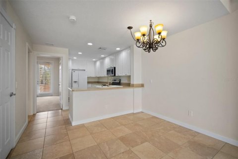 Townhouse in Sarasota, Florida 3 bedrooms, 171.5 sq.m. № 1537072 - photo 6