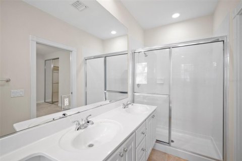 Townhouse in Sarasota, Florida 3 bedrooms, 171.5 sq.m. № 1537072 - photo 18