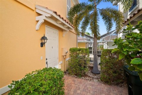 Townhouse in Sarasota, Florida 3 bedrooms, 171.5 sq.m. № 1537072 - photo 24
