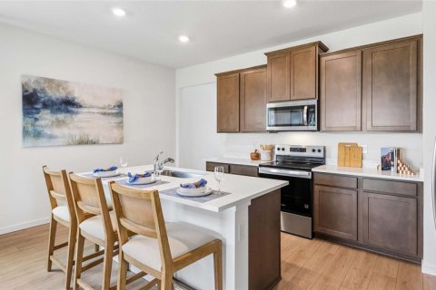 Casa en venta en Wildwood, Florida, 2 dormitorios, 149.94 m2 № 2205503 - foto 6