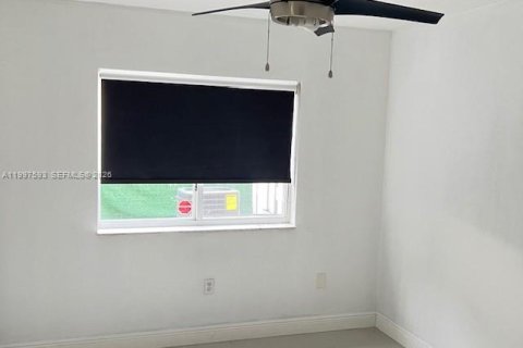Touwnhouse à louer à Hialeah, Floride: 2 chambres, 86.03 m2 № 2060759 - photo 12