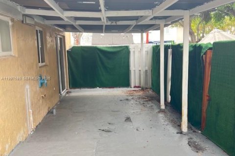 Touwnhouse à louer à Hialeah, Floride: 2 chambres, 86.03 m2 № 2060759 - photo 17