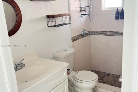 Touwnhouse à louer à Hialeah, Floride: 2 chambres, 86.03 m2 № 2060759 - photo 15