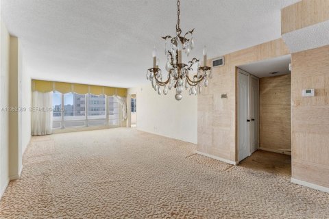 Copropriété à vendre à Lauderdale-by-the-Sea, Floride: 2 chambres, 93.09 m2 № 2007515 - photo 10