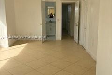 Copropriété à louer à Miami, Floride: 2 chambres, 94.76 m2 № 2263033 - photo 11