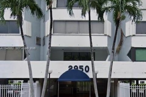 Condo à Miami, Floride, 2 chambres  № 2263033