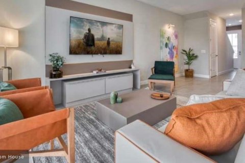 Adosado en venta en Kissimmee, Florida, 4 dormitorios, 196.21 m2 № 2102625 - foto 4