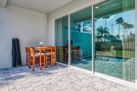 Adosado en venta en Kissimmee, Florida, 4 dormitorios, 196.21 m2 № 2102625 - foto 12