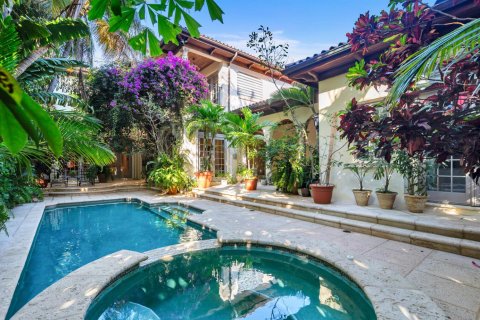 Touwnhouse à vendre à Palm Beach, Floride: 4 chambres, 427.63 m2 № 2407960 - photo 14