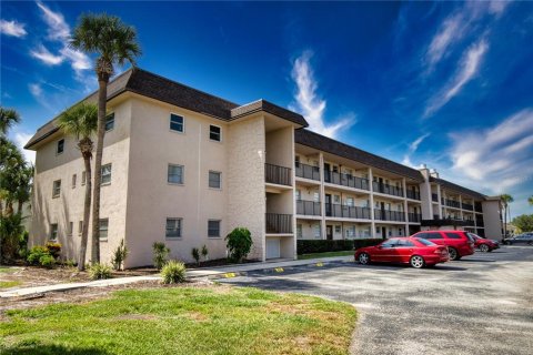 Condominio en alquiler en Venice, Florida, 2 dormitorios, 80.27 m2 № 1906804 - foto 1