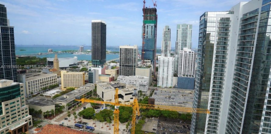 Condominio en Miami, Florida, 1 dormitorio № 2091330