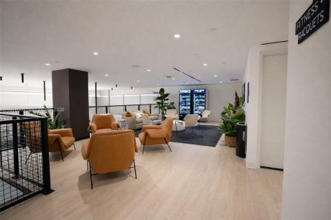 Condominio en venta en Miami, Florida, 1 dormitorio № 2091330 - foto 2