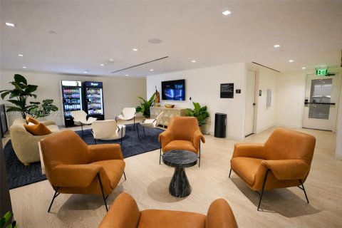 Condominio en venta en Miami, Florida, 1 dormitorio № 2091330 - foto 3