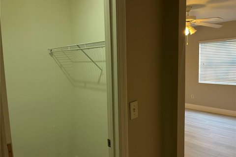 Condo in Altamonte Springs, Florida, 2 bedrooms  № 1817441 - photo 12