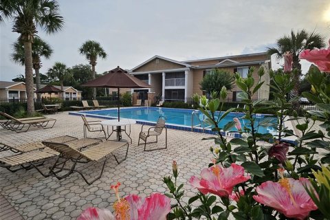 Condo in Altamonte Springs, Florida, 2 bedrooms  № 1817441 - photo 1