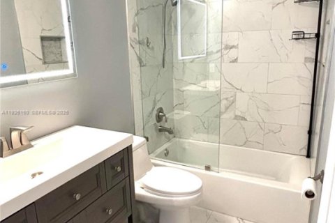 Снять в аренду виллу или дом в Пемброк-Пайнс, Флорида 3 спальни, 141.77м2, № 1986142 - фото 20