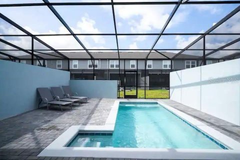 Townhouse in Davenport, Florida 5 bedrooms, 212.1 sq.m. № 1629651 - photo 23
