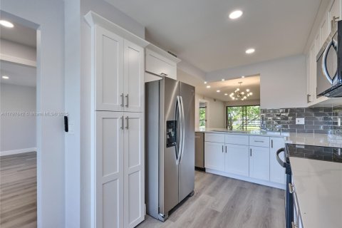 Condo in Boynton Beach, Florida, 2 bedrooms № 2016976 - photo 14