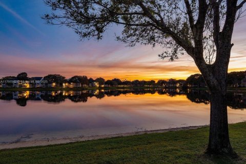 Condo in Boynton Beach, Florida, 2 bedrooms № 2016976 - photo 8