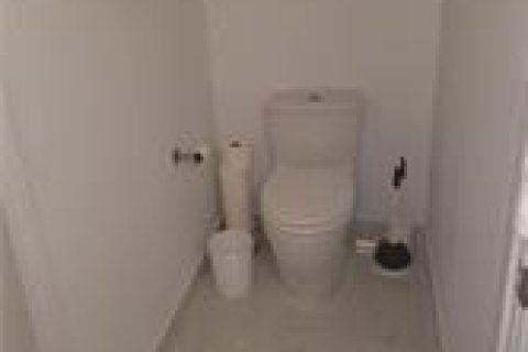 Condo in North Miami Beach, Florida, 2 bedrooms № 2245530 - photo 15