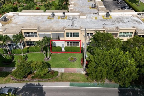 Condo in Hallandale Beach, Florida, 1 bedroom  № 1874821 - photo 4