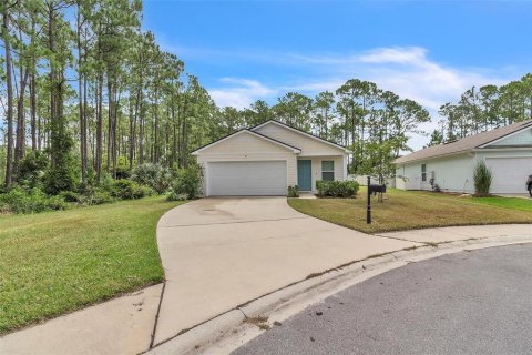 House in Bunnell, Florida 4 bedrooms, 179.49 sq.m. № 1852670 - photo 3