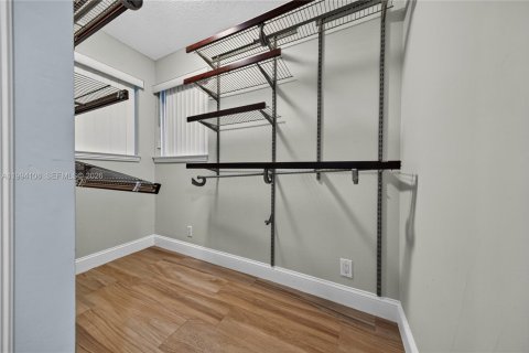 Casa en venta en Fort Lauderdale, Florida, 4 dormitorios, 214.33 m2 № 2055507 - foto 18