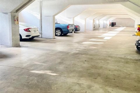 Купить кондоминиум в Лодерхилл, Флорида 2 спальни, 88.26м2, № 1985358 - фото 3