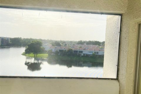 Купить кондоминиум в Лодерхилл, Флорида 2 спальни, 88.26м2, № 1985358 - фото 13