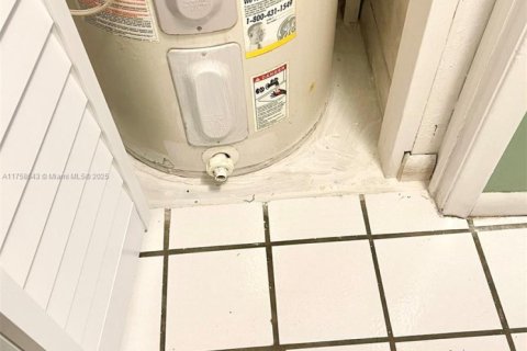 Купить кондоминиум в Лодерхилл, Флорида 2 спальни, 88.26м2, № 1985358 - фото 12