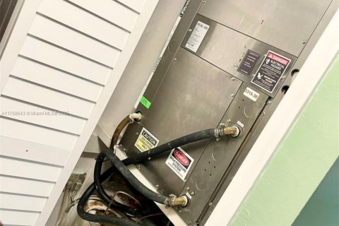 Купить кондоминиум в Лодерхилл, Флорида 2 спальни, 88.26м2, № 1985358 - фото 10