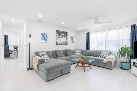 Copropriété à vendre à Coral Springs, Floride: 3 chambres, 117.06 m2 № 1860146 - photo 3