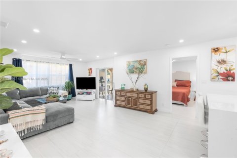 Copropriété à vendre à Coral Springs, Floride: 3 chambres, 117.06 m2 № 1860146 - photo 1