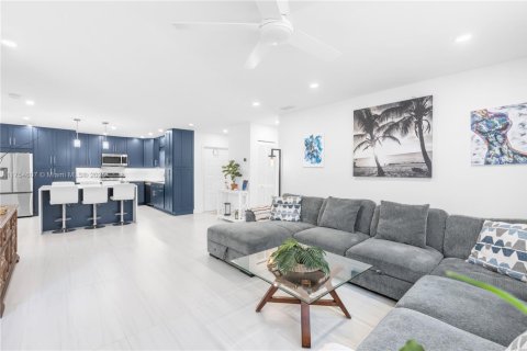 Copropriété à vendre à Coral Springs, Floride: 3 chambres, 117.06 m2 № 1860146 - photo 4