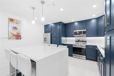 Copropriété à vendre à Coral Springs, Floride: 3 chambres, 117.06 m2 № 1860146 - photo 7
