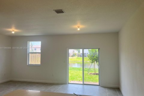 Townhouse in Miami, Florida 3 bedrooms, 157.47 sq.m. № 2001579 - photo 6