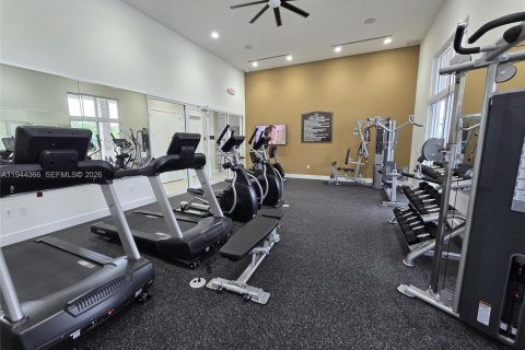 Townhouse in Miami, Florida 3 bedrooms, 157.47 sq.m. № 2001579 - photo 24