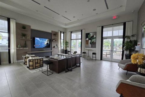 Townhouse in Miami, Florida 3 bedrooms, 157.47 sq.m. № 2001579 - photo 22